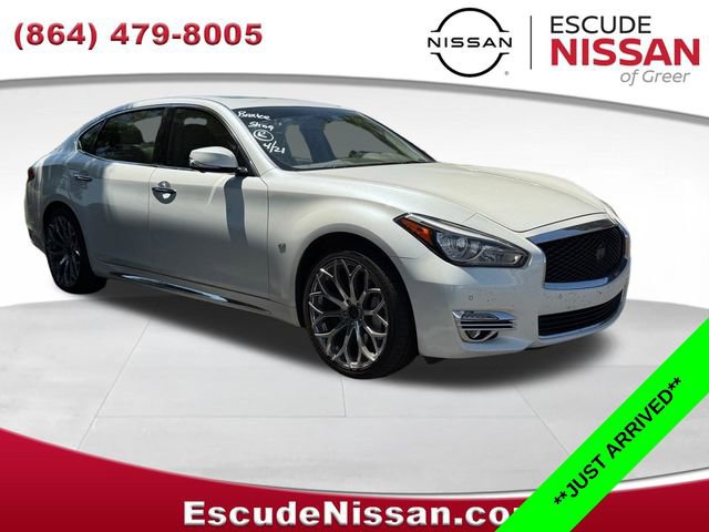 Used 2016 INFINITI Q70 L 3.7 RWD image 1