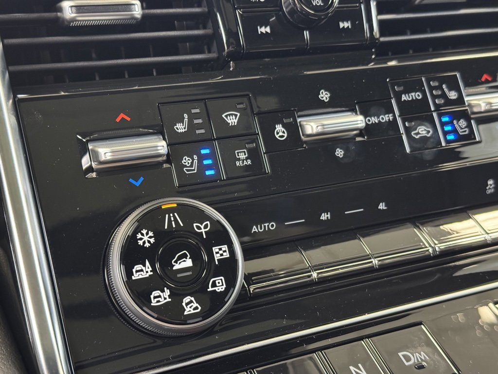 New 2025 Nissan Armada Platinum Reserve image 41