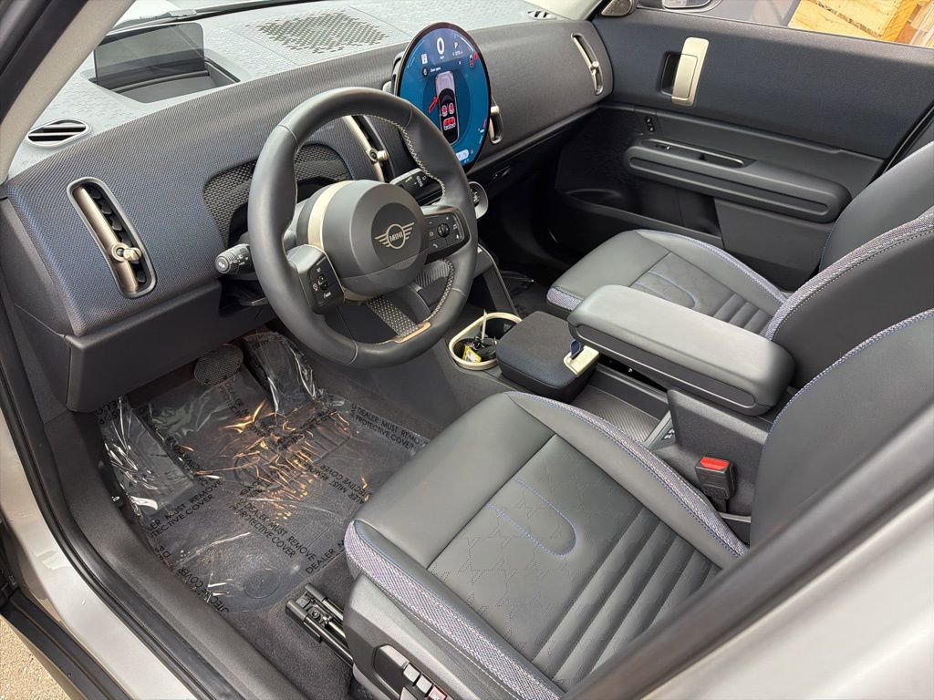Used 2025 MINI Cooper Countryman S w/ Comfort Package Max image 10