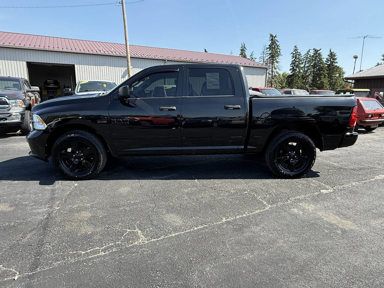 Used 2015 RAM 1500 Express image 2