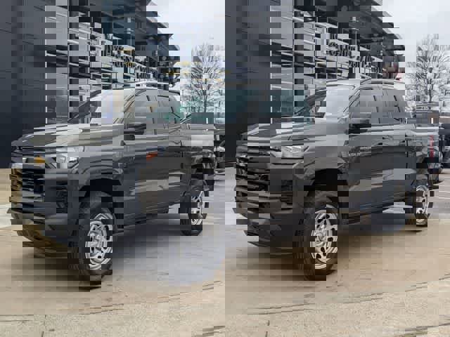Used 2023 Chevrolet Colorado W/T image 5