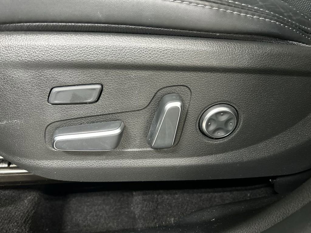 Used 2023 Hyundai Santa Fe Calligraphy AWD/4WD image 10