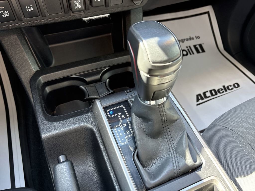 Used 2023 Toyota Tacoma SR5 w/ Technology Package image 18