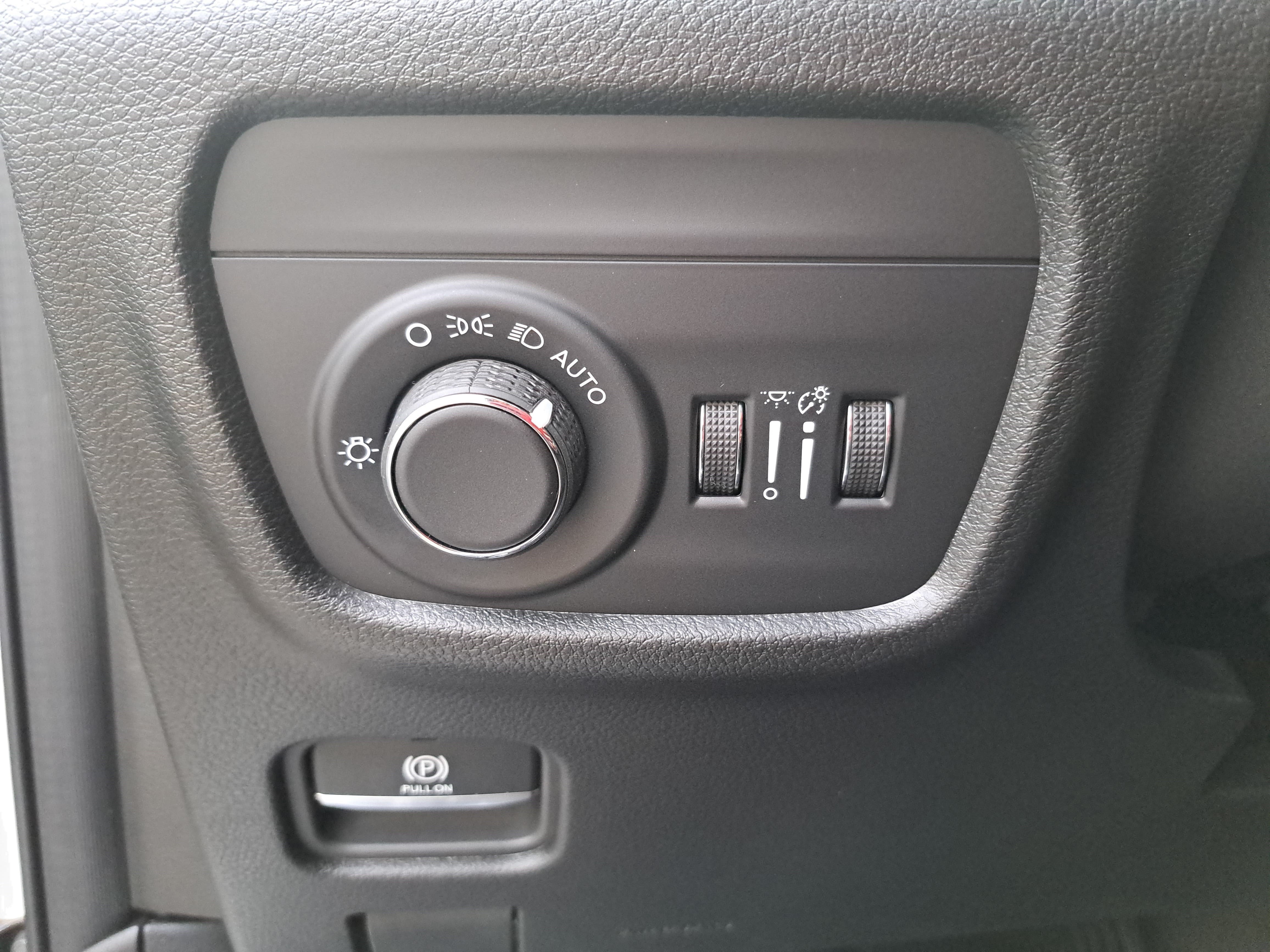 New 2026 Jeep Grand Cherokee Laredo AWD/4WD image 23