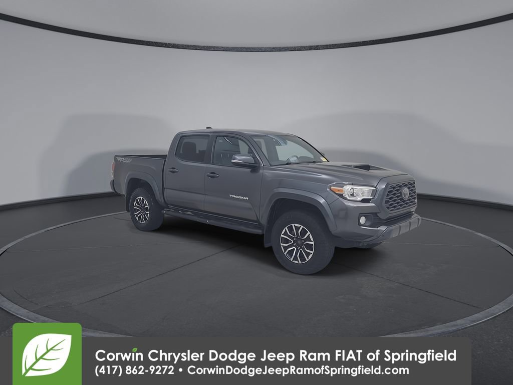 Used 2020 Toyota Tacoma TRD Sport image 3