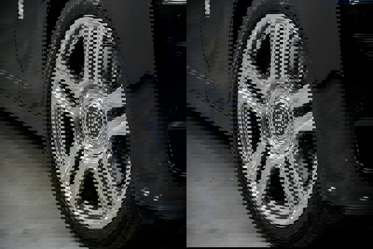 Used 2017 Rolls-Royce Ghost image 4