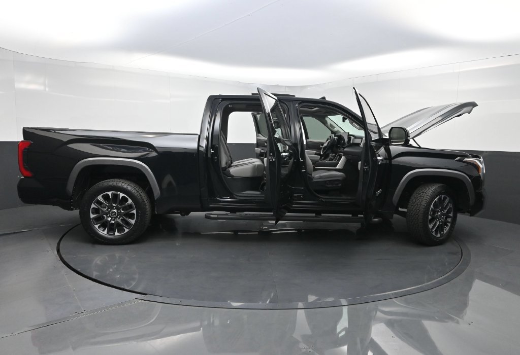 Used 2024 Toyota Tundra Limited w/ Power Package AWD/4WD image 39