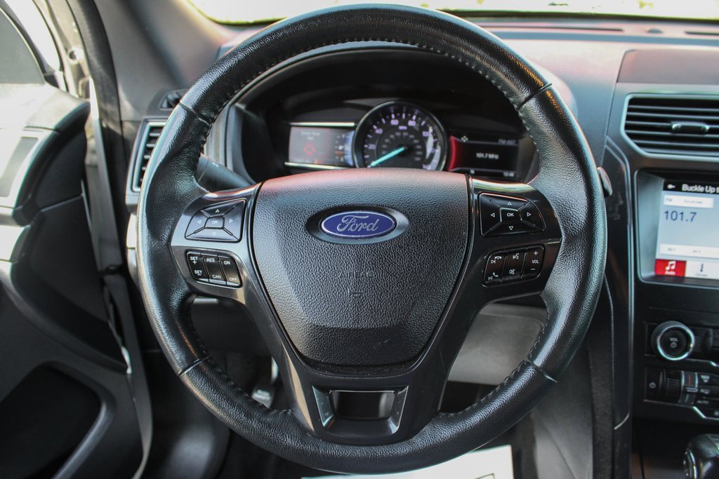 Used 2019 Ford Explorer XLT w/ Equipment Group 201A image 21