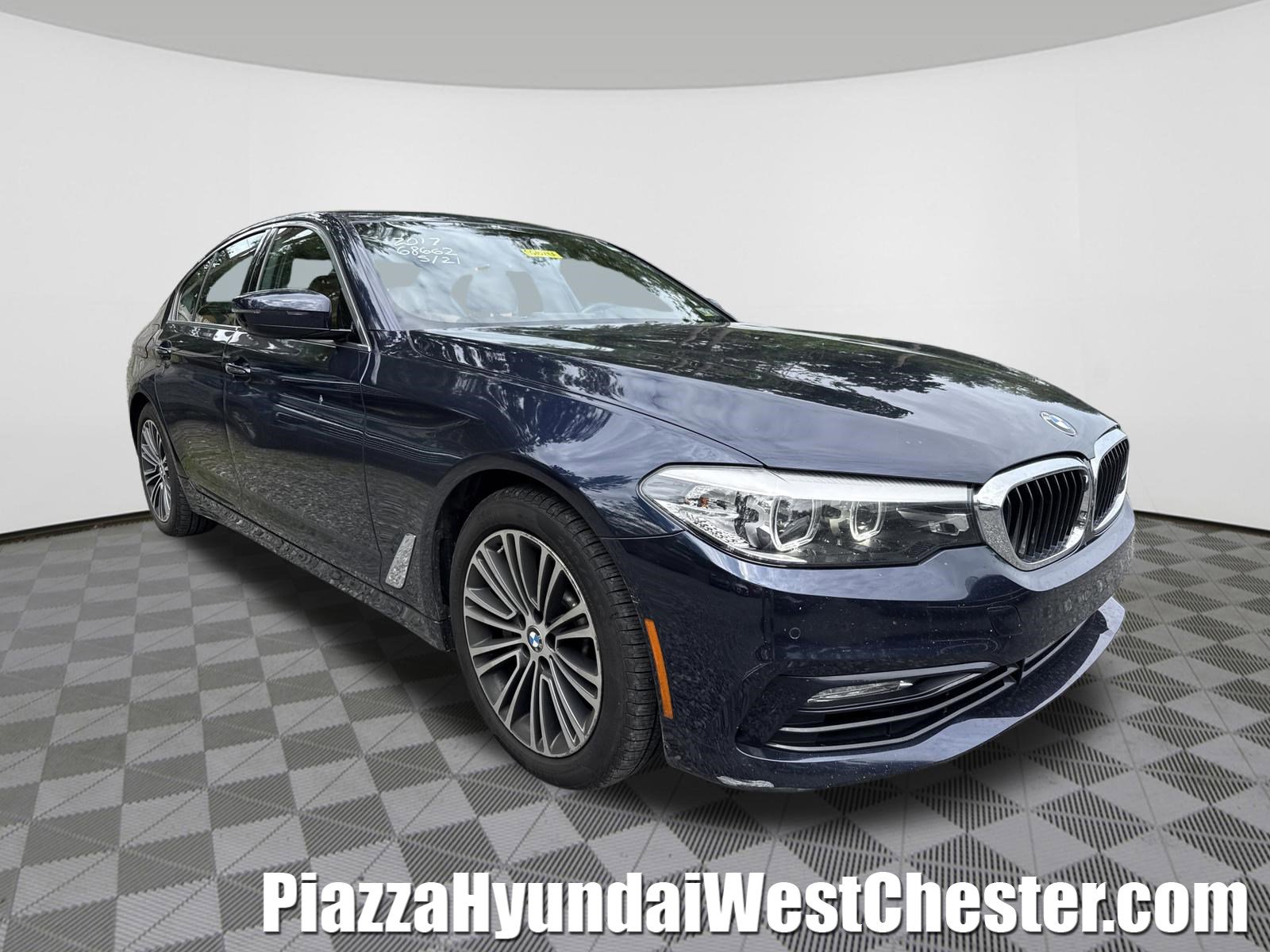 Used 2017 BMW 530i xDrive AWD/4WD video 1