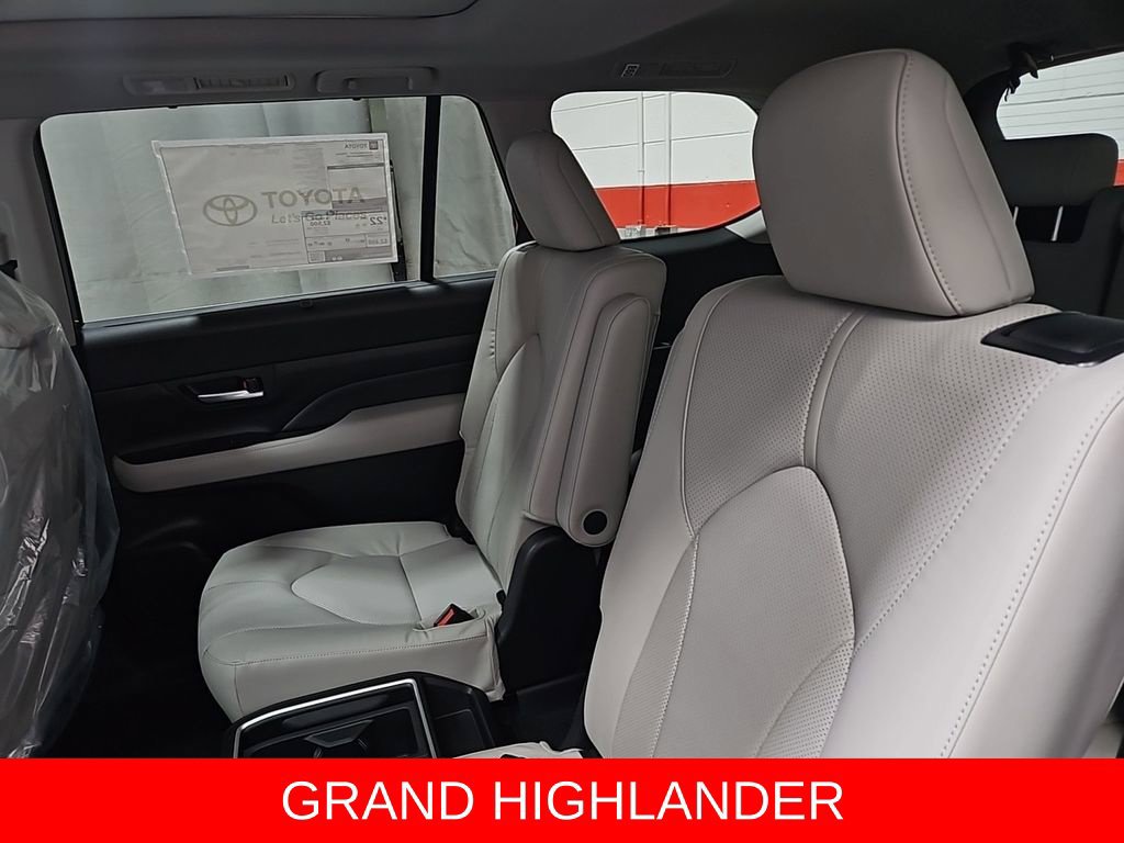 New 2026 Toyota Grand Highlander AWD image 27