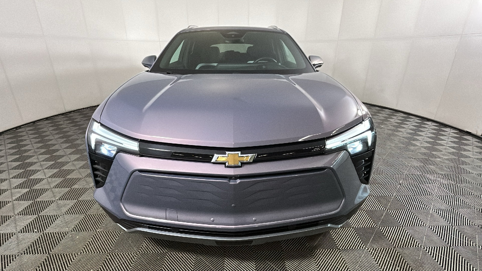 Used 2024 Chevrolet Blazer EV LT AWD/4WD image 9