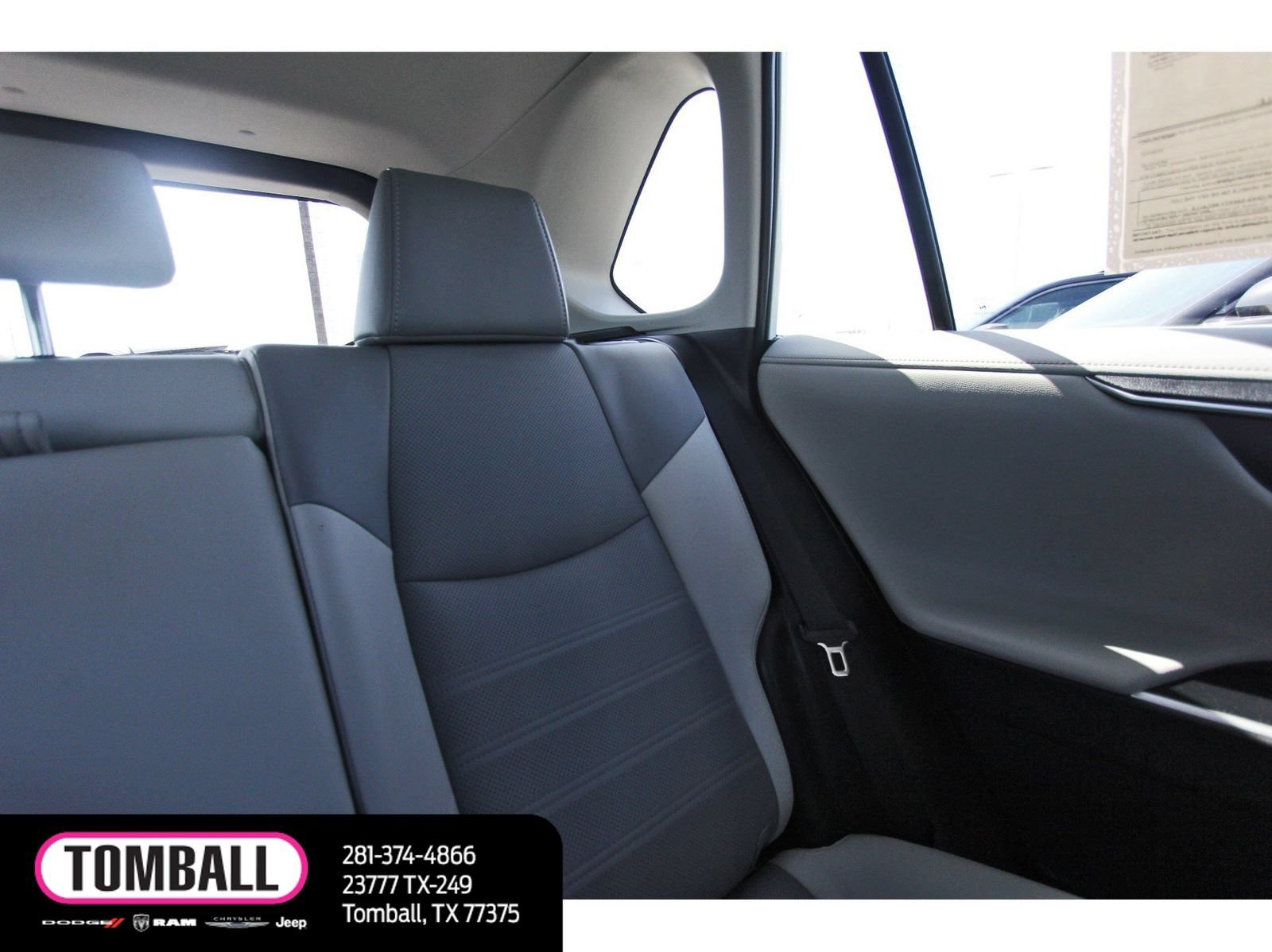 Used 2025 Toyota RAV4 Limited w/ Advanced Technology Package AWD/4WD image 12