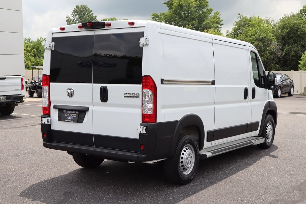 Used 2025 RAM ProMaster 2500 w/ U-Haul Equipment Group FWD image 3