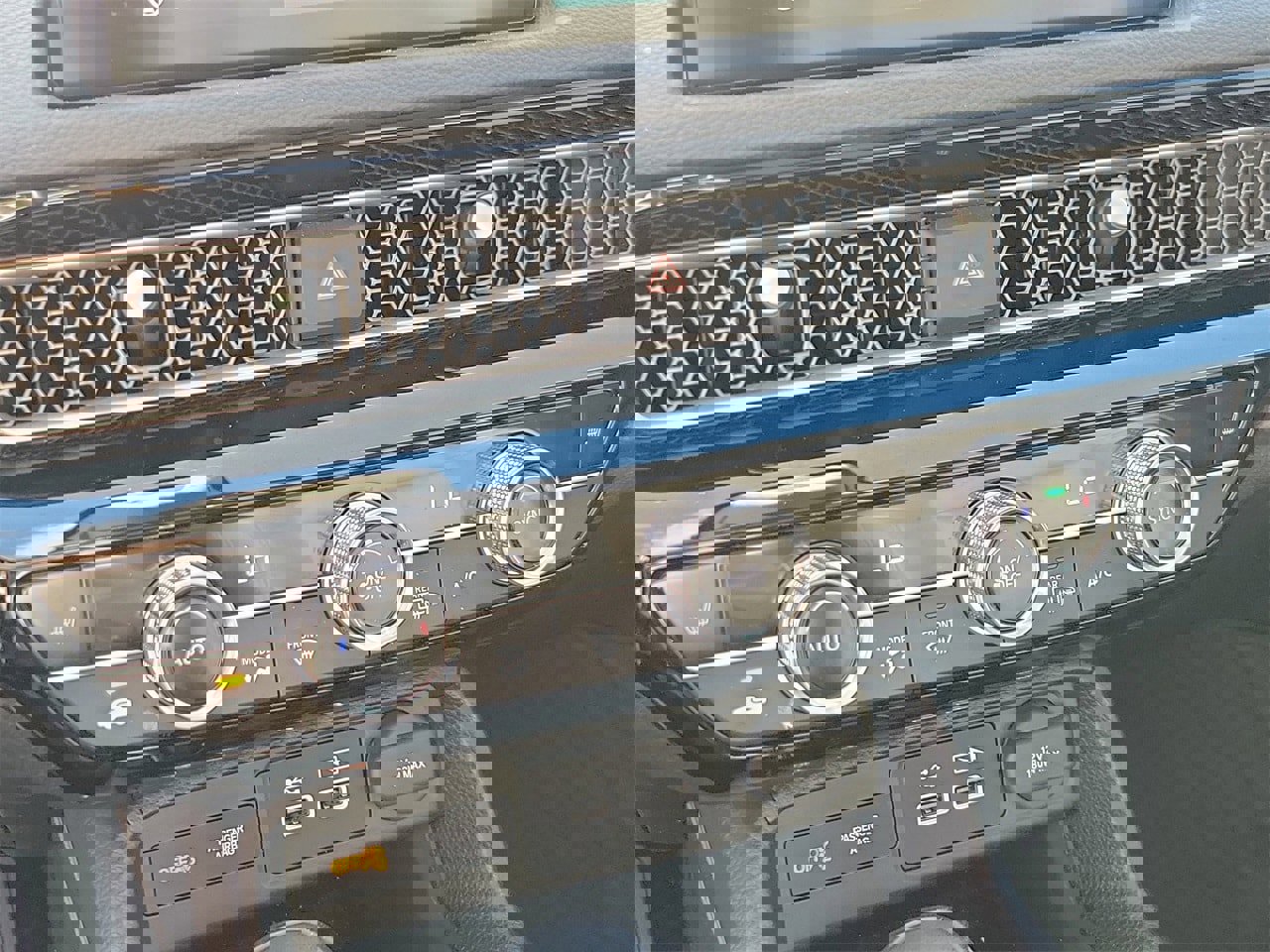 Used 2023 Honda Civic Touring image 27