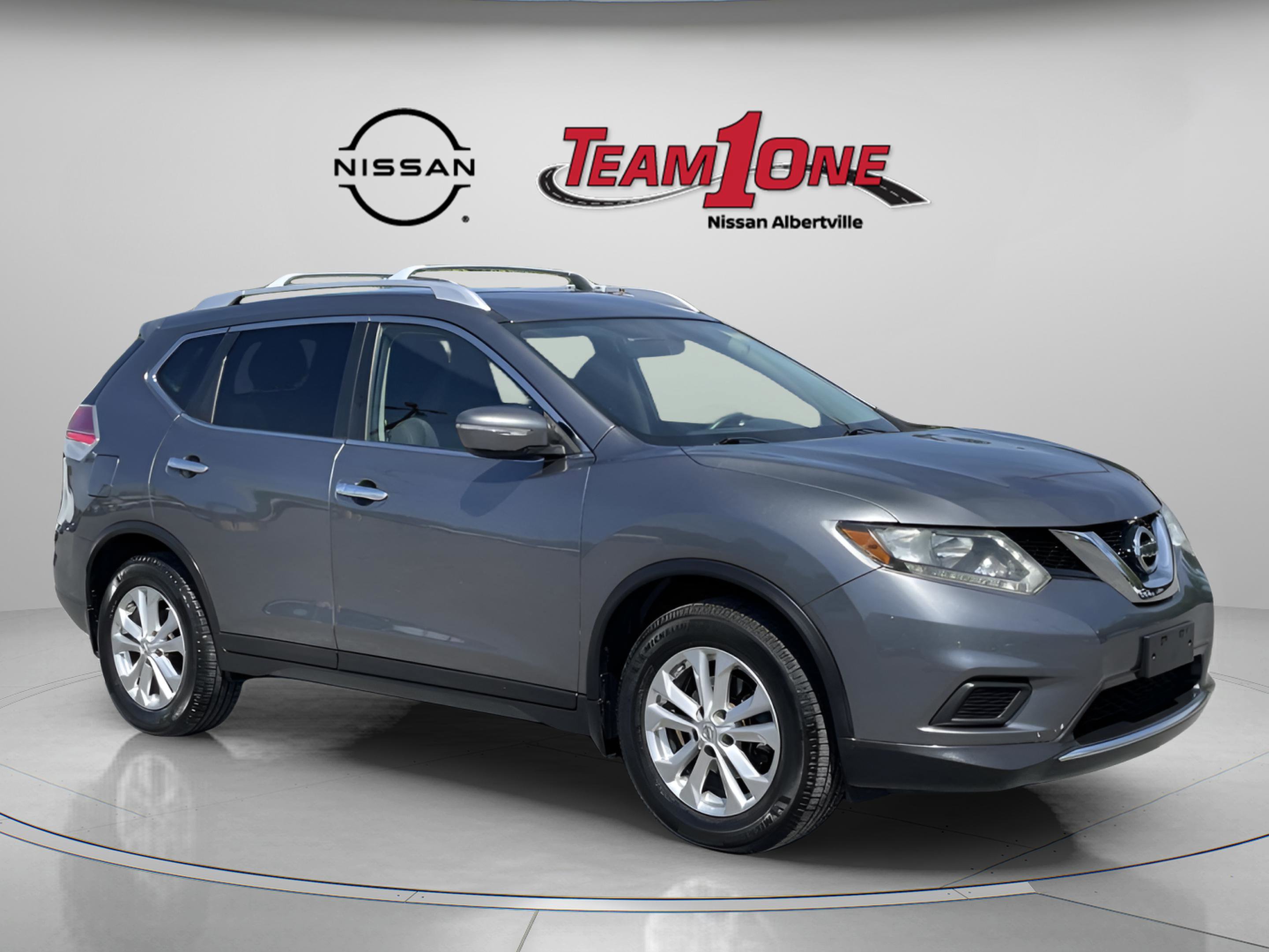 Used 2015 Nissan Rogue SV