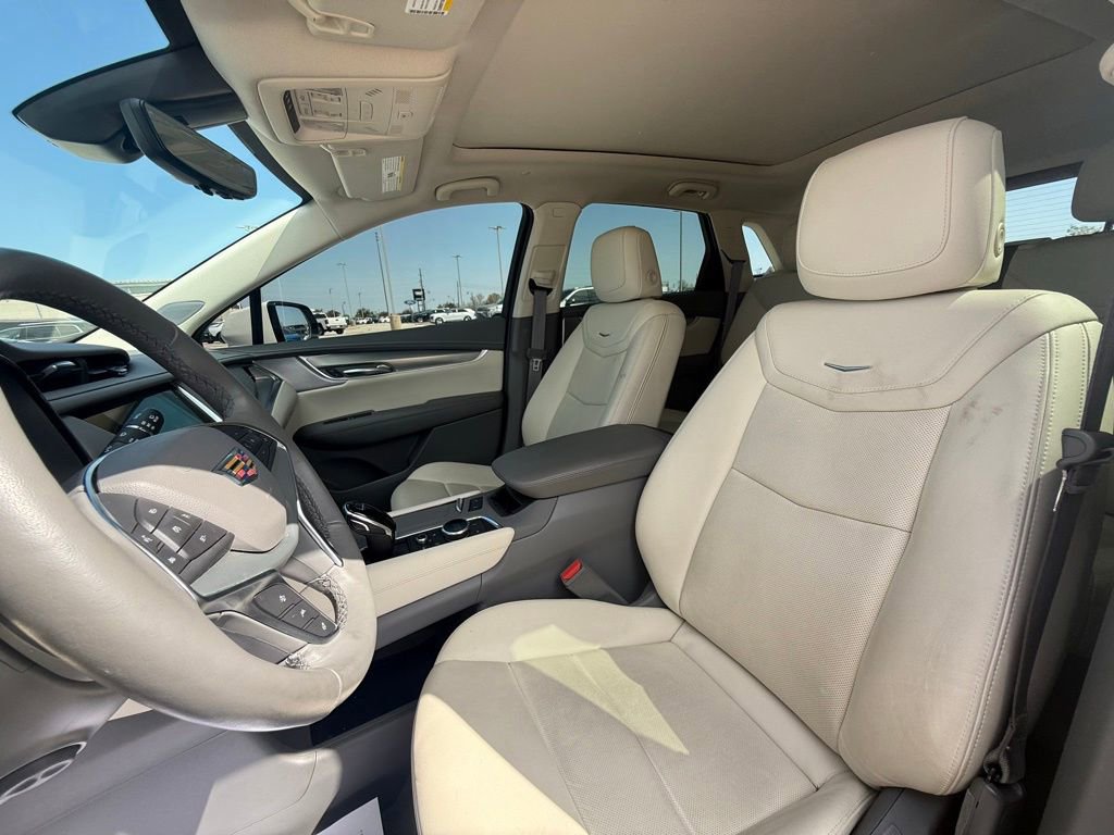 Certified 2024 Cadillac XT5 Premium Luxury w/ Technology Package AWD/4WD image 27