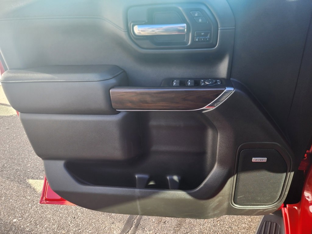 Used 2022 GMC Sierra 1500 SLT w/ SLT Premium Plus Package image 24