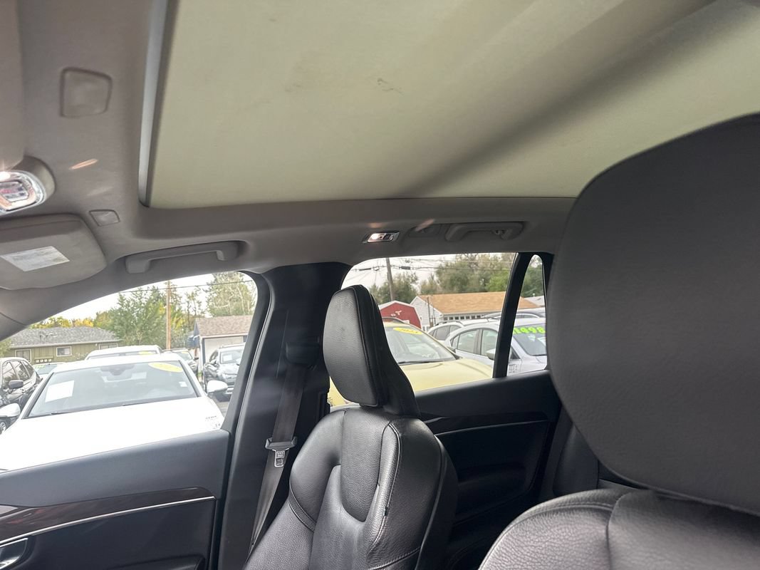 Used 2019 Volvo XC90 T6 Momentum w/ Protection Package Premier AWD/4WD image 19