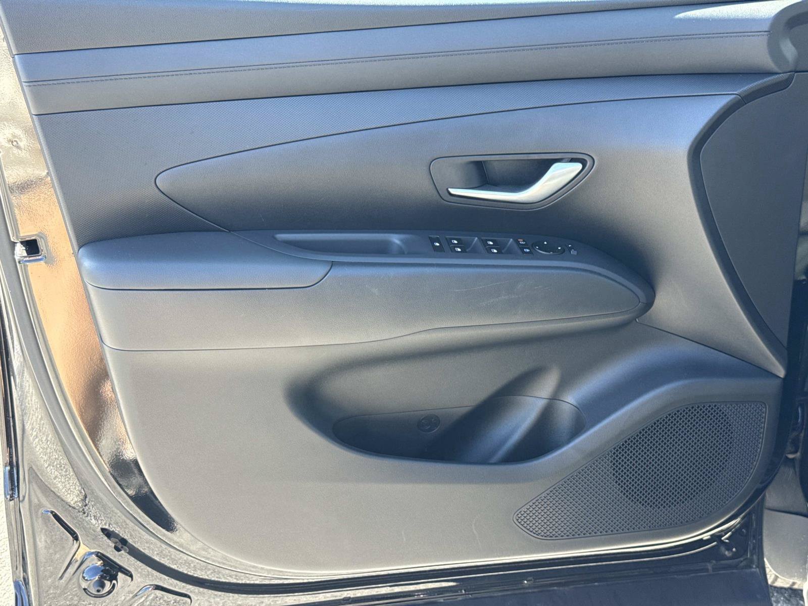 Certified 2025 Hyundai Santa Cruz SE AWD/4WD image 18