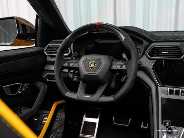 Used 2024 Lamborghini Urus Performante AWD/4WD image 39