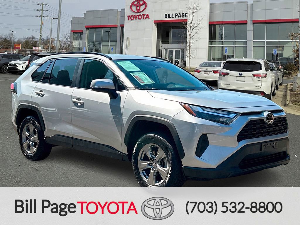 Used 2024 Toyota RAV4 XLE image 1