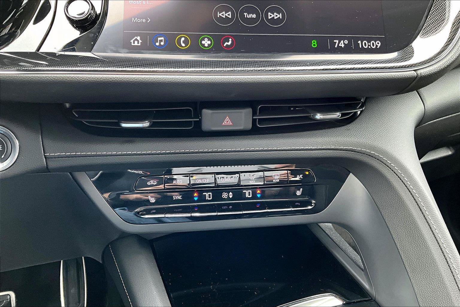 Used 2023 Buick Envision Preferred w/ Sport Touring Package AWD/4WD image 32