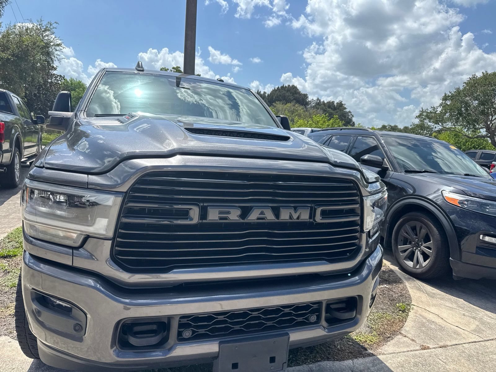 Certified 2023 RAM 2500 Laramie AWD/4WD image 3