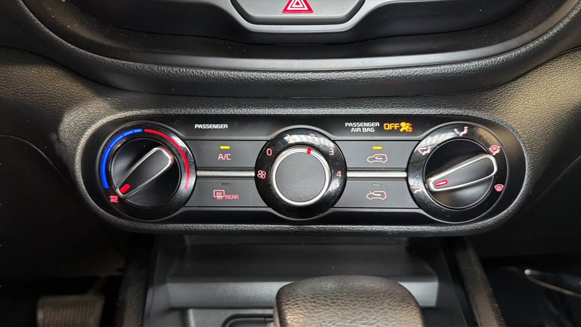 Used 2021 Kia Soul LX FWD image 28