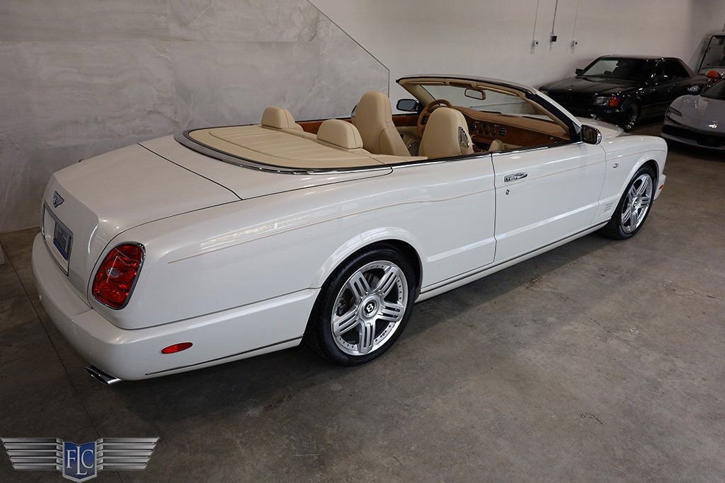Used 2010 Bentley Azure T RWD image 43