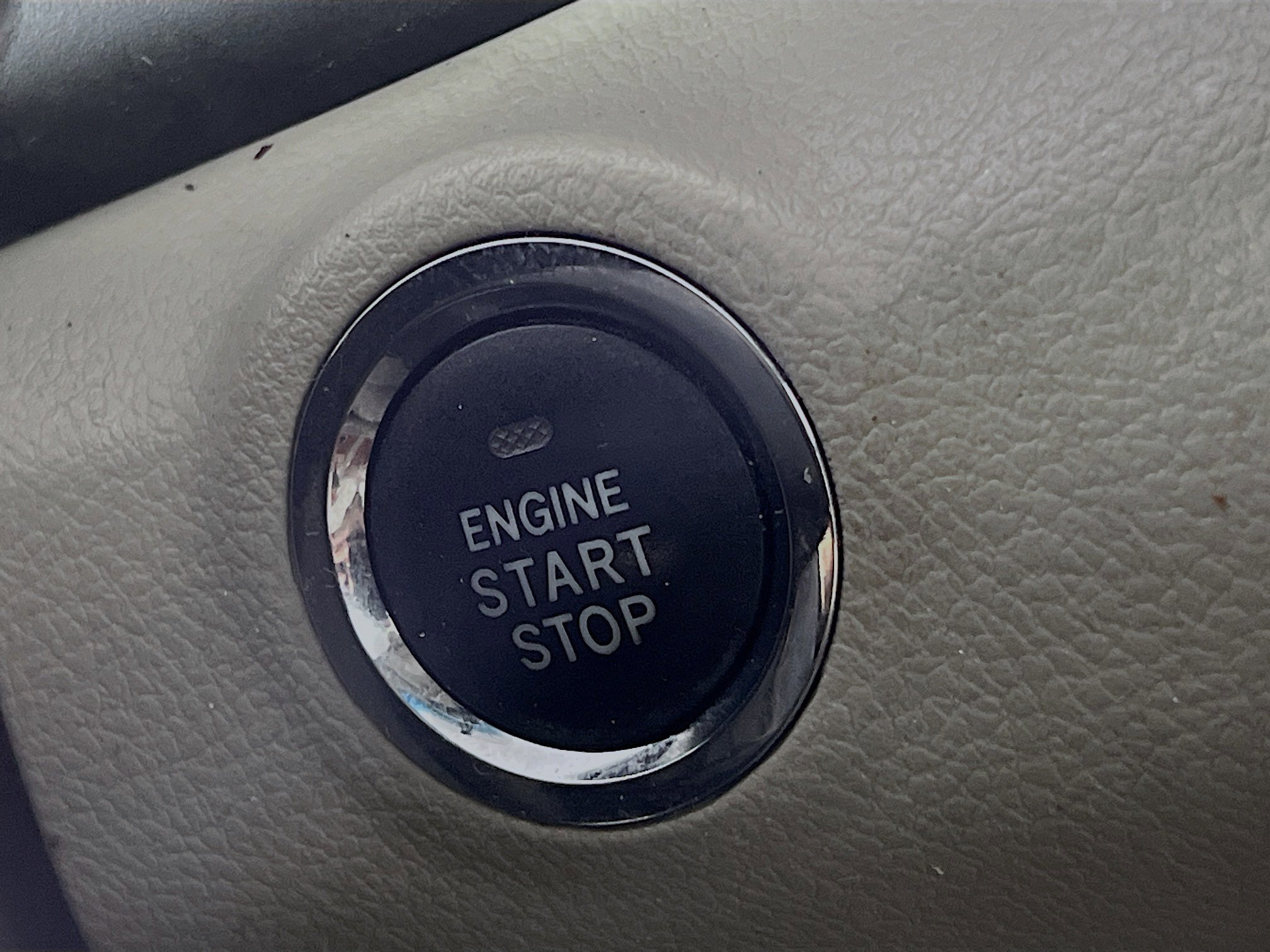 Used 2011 Toyota Camry XLE w/ SE/XLE Extra-Value Pkg image 23