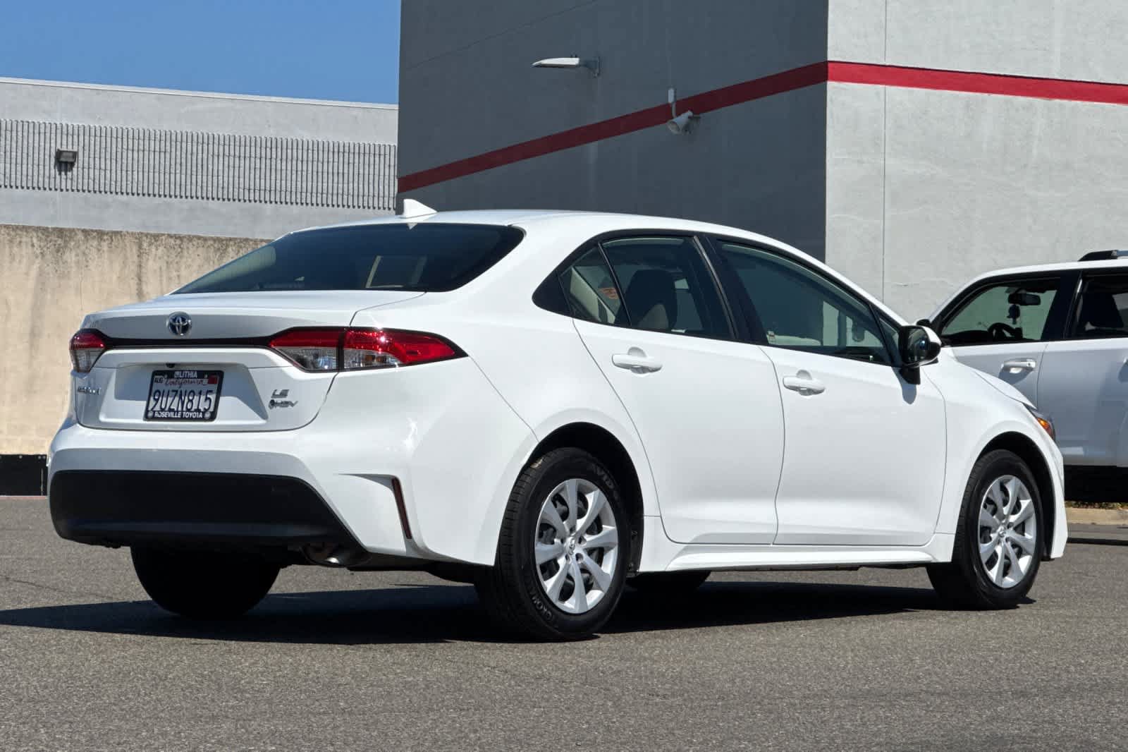 Certified 2025 Toyota Corolla LE FWD image 2
