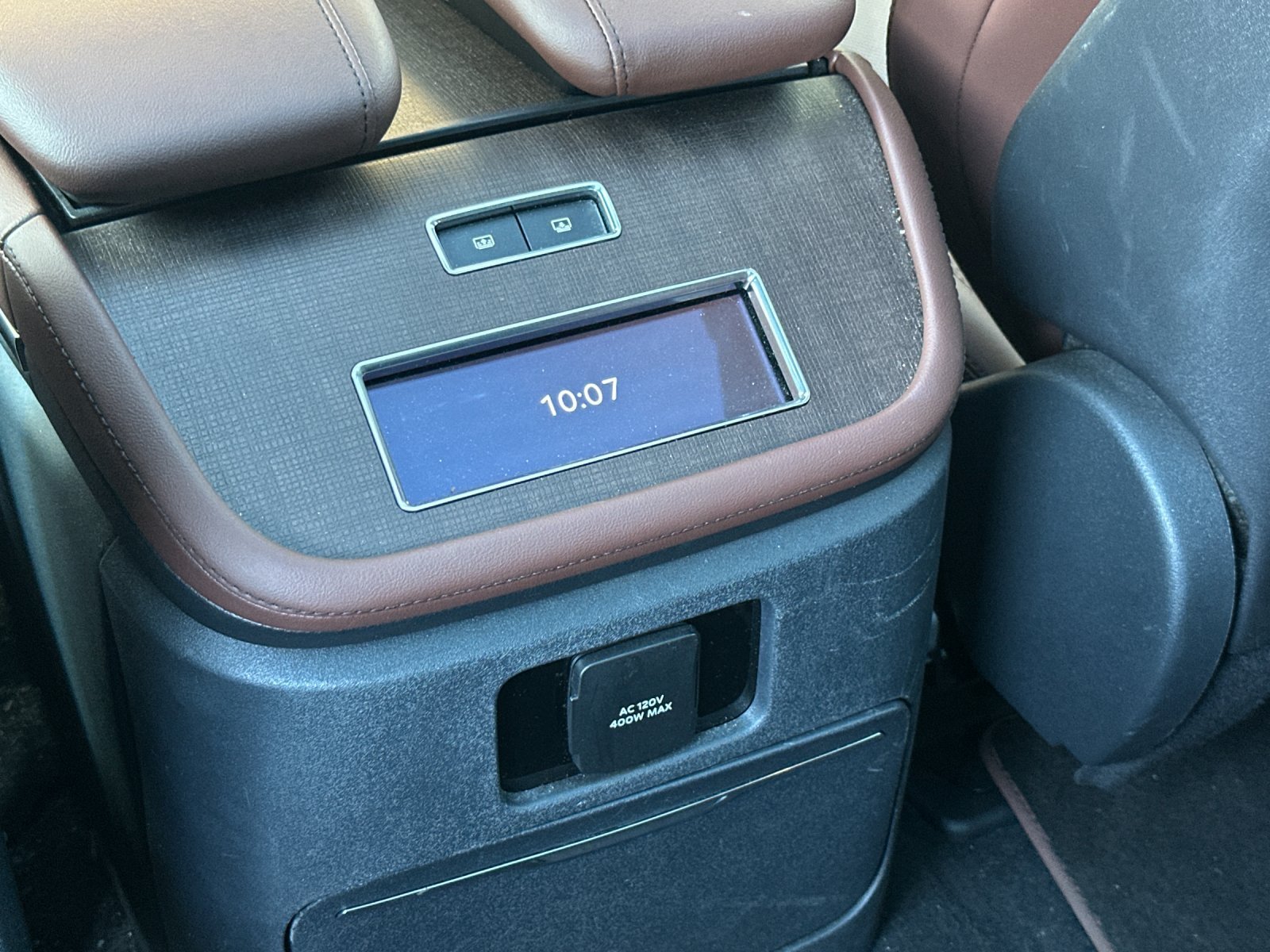 Certified 2025 Lincoln Navigator Reserve AWD/4WD image 35