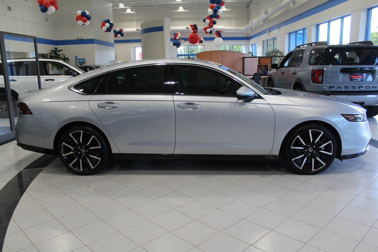 Used 2024 Honda Accord Touring image 56