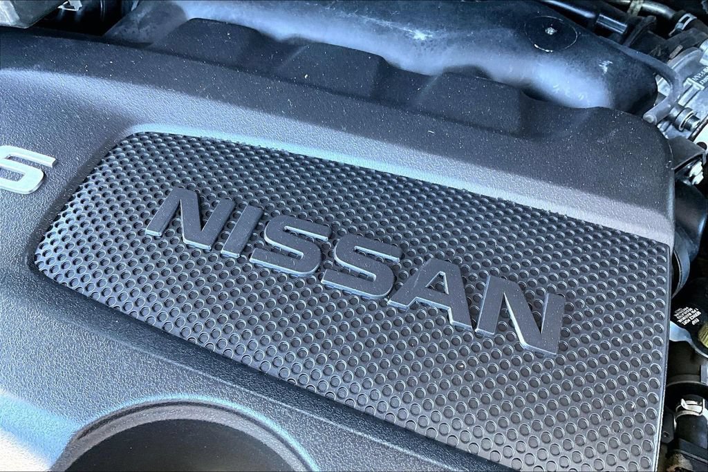 Used 2018 Nissan Pathfinder SL w/ Midnight Edition Package AWD/4WD image 31