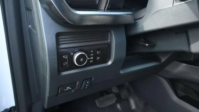 New 2026 Ford F350 Lariat AWD/4WD image 15