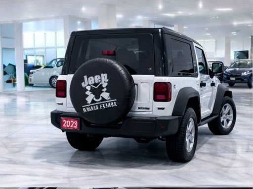 Used 2022 Jeep Wrangler Sport S image 2
