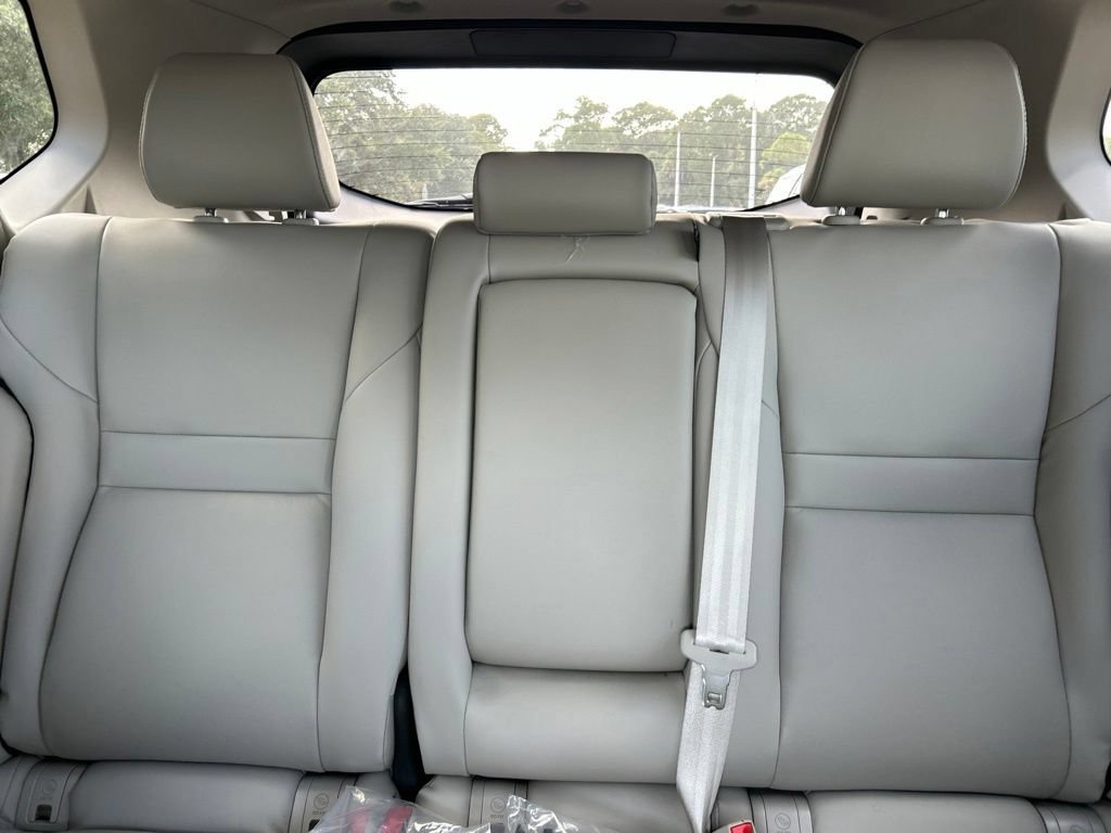 Certified 2025 Nissan Rogue SL FWD image 15