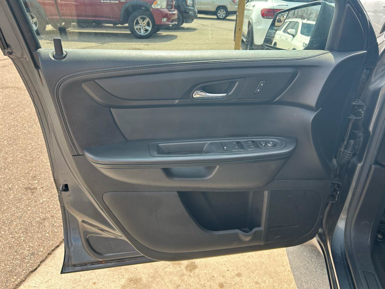 Used 2013 Chevrolet Traverse LT w/ All-Star Edition FWD image 15