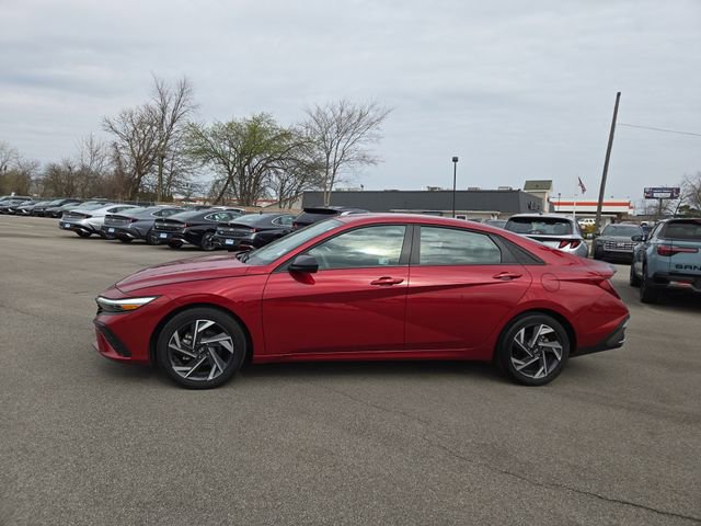Certified 2025 Hyundai Elantra Sport image 1