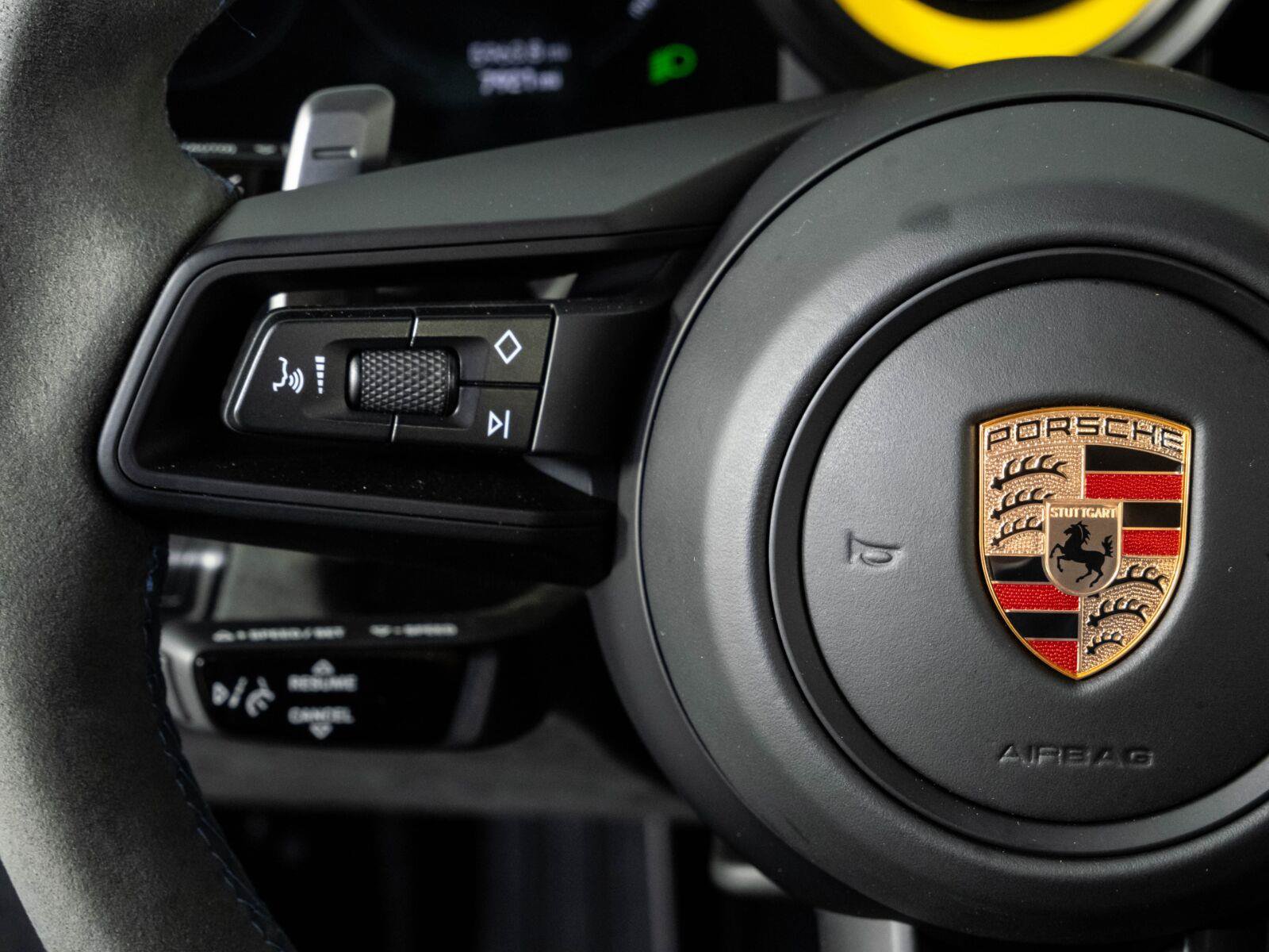 Used 2024 Porsche 911 GT3 RWD image 10