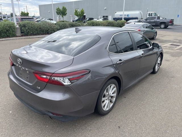 Used 2023 Toyota Camry LE FWD image 5