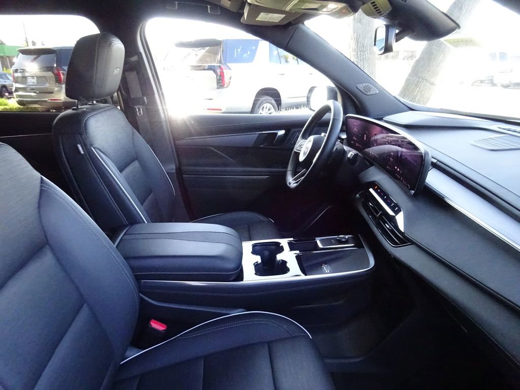 Certified 2025 Buick Enclave Sport Touring image 19