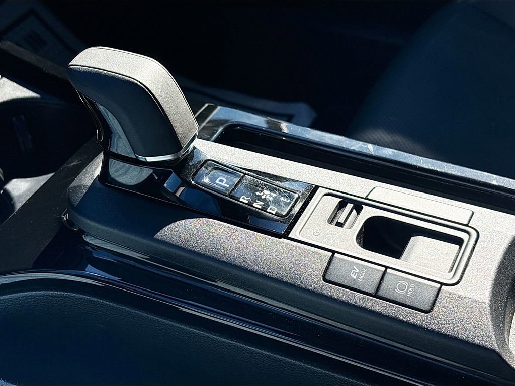 Used 2024 Toyota Prius XLE image 17