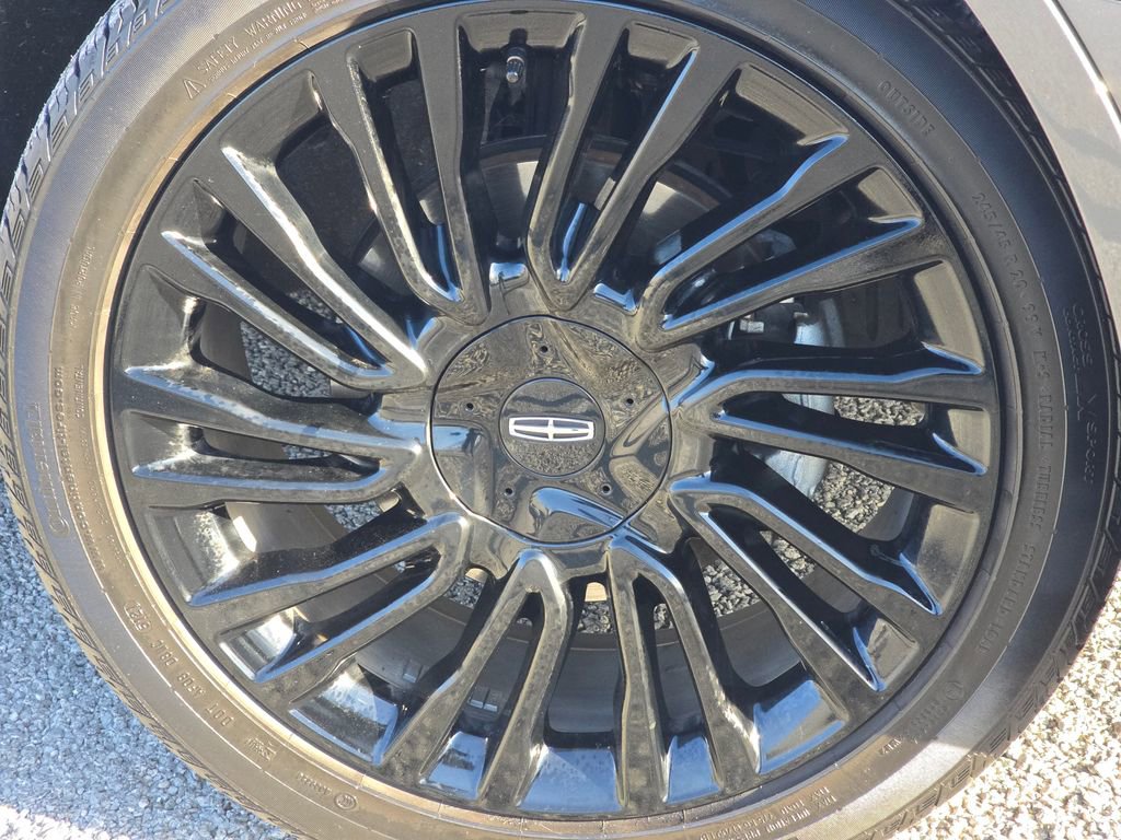 Used 2022 Lincoln Corsair Reserve w/ Luxury Package image 8