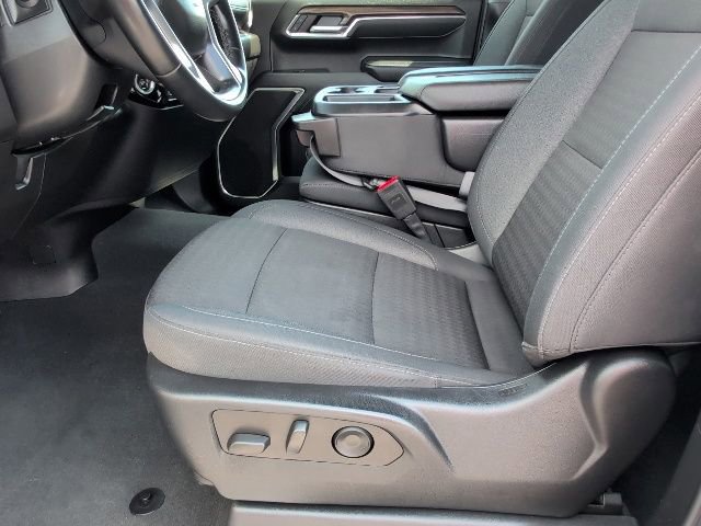 Certified 2025 Chevrolet Silverado 1500 LT AWD/4WD image 11