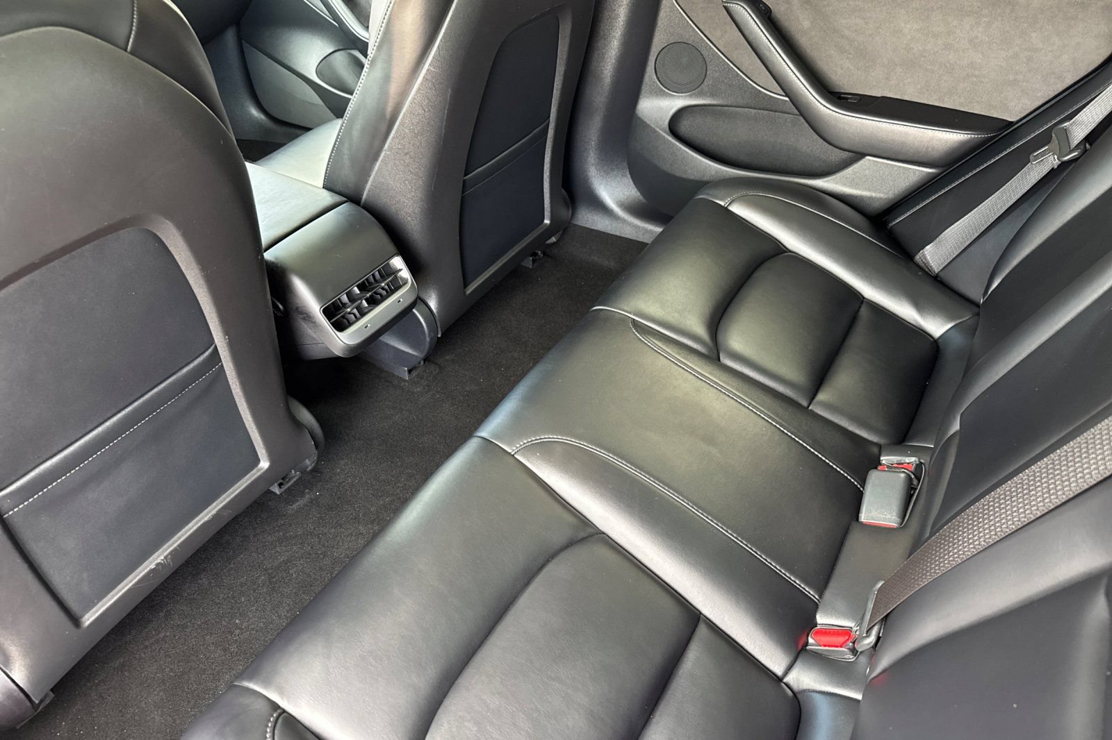 Used 2022 Tesla Model 3 Performance AWD/4WD image 12
