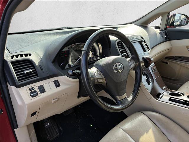 Used 2011 Toyota Venza AWD w/ Premium Pkg #2 image 10