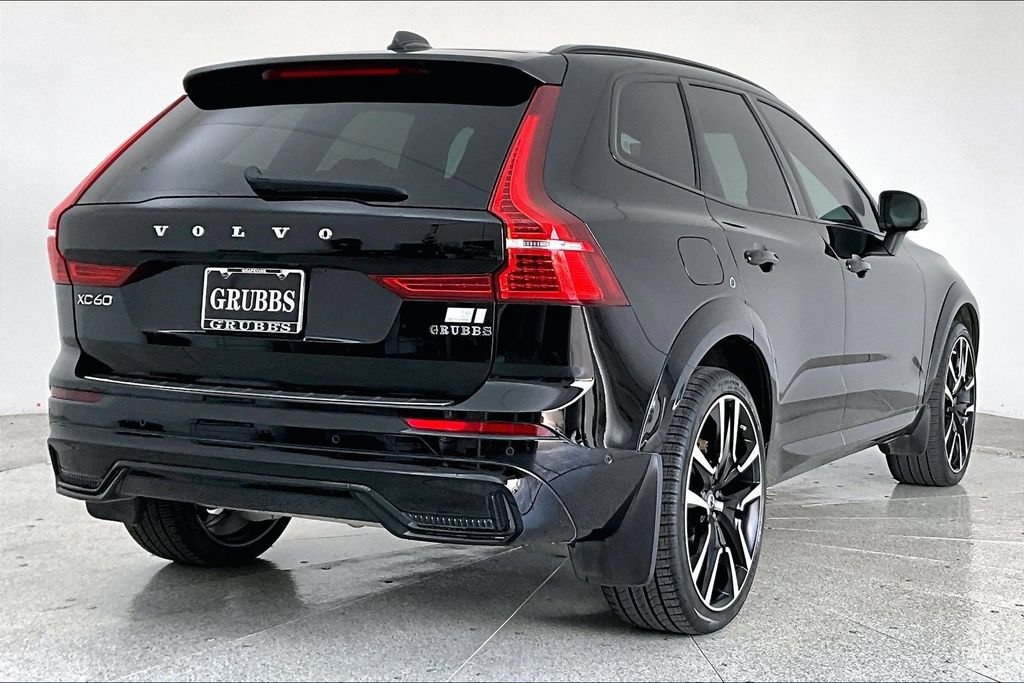 Used 2023 Volvo XC60 T8 Ultimate w/ Climate Package AWD/4WD image 2