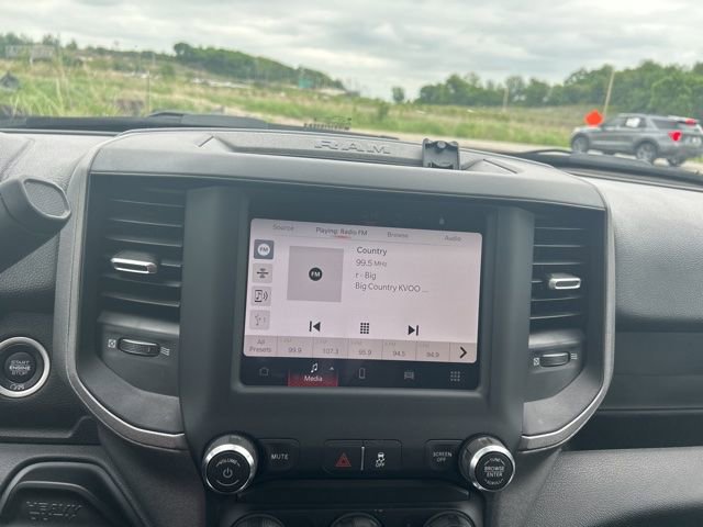 Used 2024 RAM 3500 Tradesman w/ Chrome Appearance Group AWD/4WD image 16