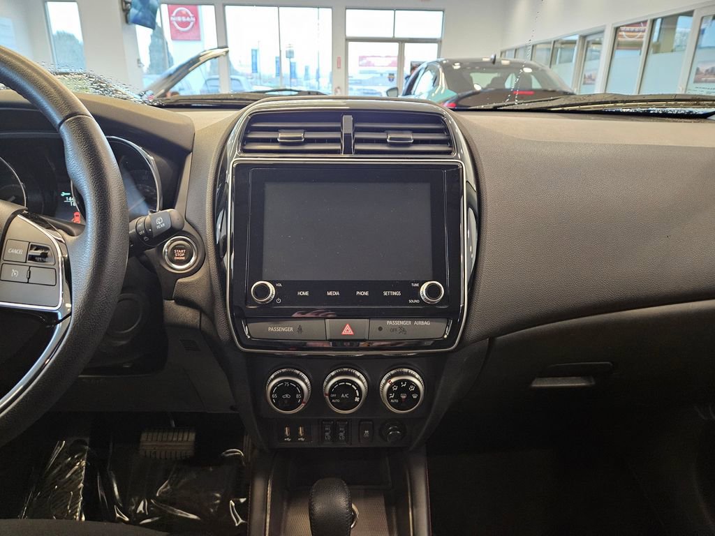 Used 2024 Mitsubishi Outlander Sport SE image 17